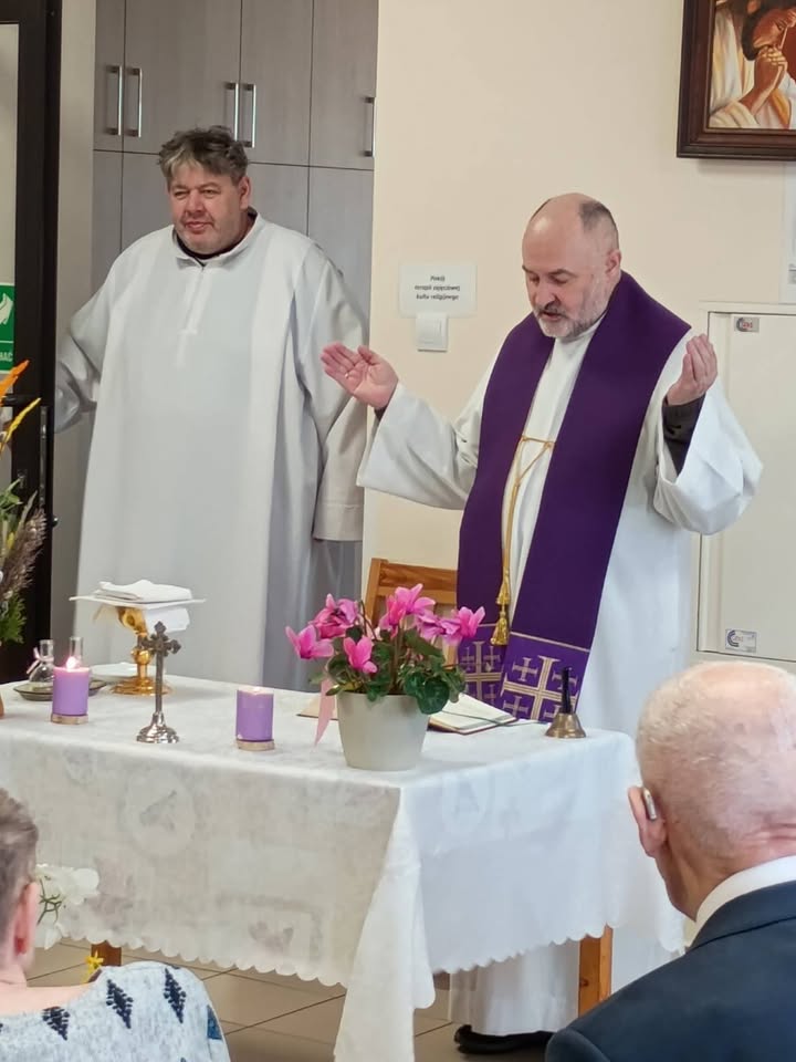 W Wielki Wtorek nasi mieszkańcy mieli możliwość skorzystania z sakramentu pokuty i pojednania. Zjed
